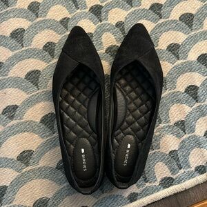 Birdies Goldfinch black suede, size 8